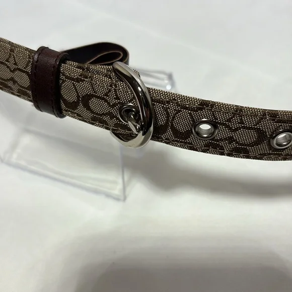 COACH Signature M06 Jacquard Canvas & Leather Belt Made in Italy Size Large Leather belt Coach Brown size M International in Leather  main image 4